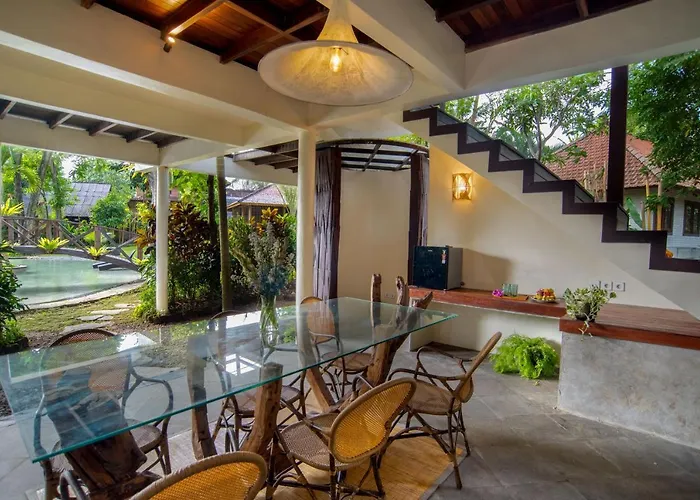 Tree House Villa *