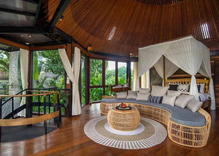 Tree House Villa *