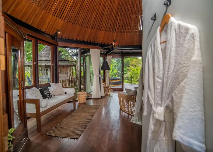 Tree House Villa