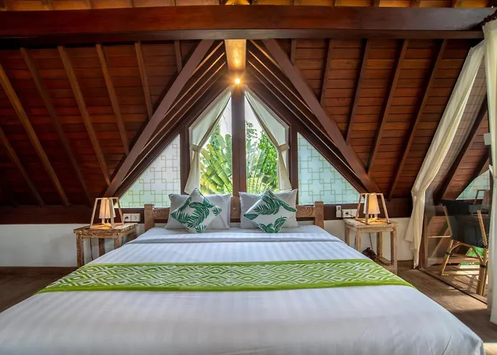 Tree House Villa *