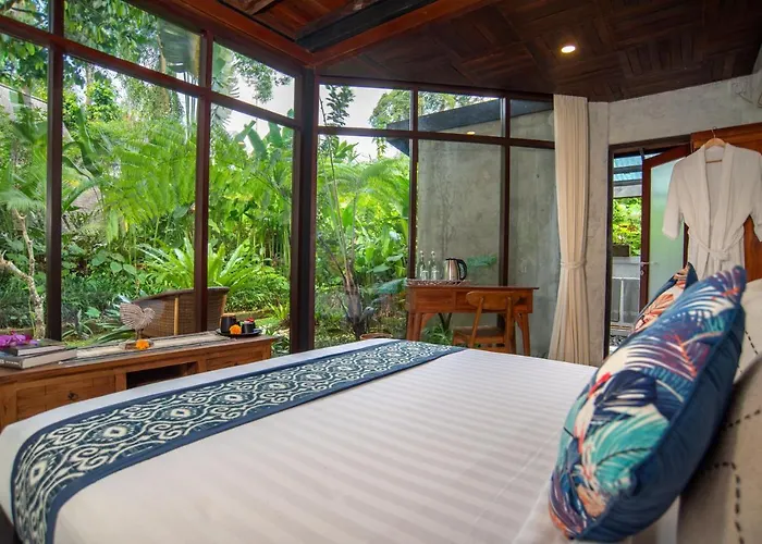 Tree House Villa *