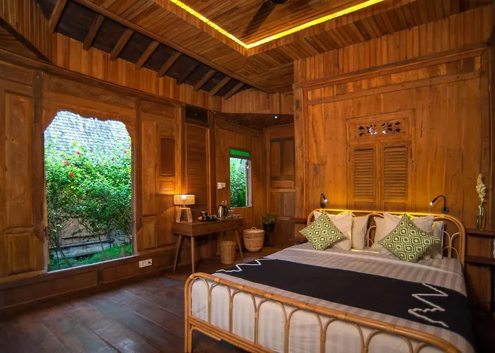 Tree House Villa