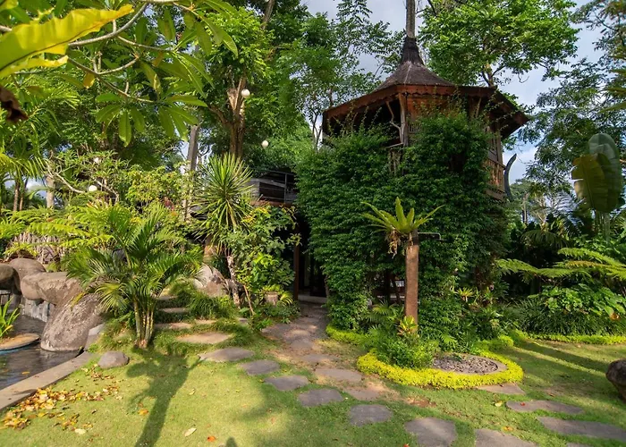 Tree House Villa